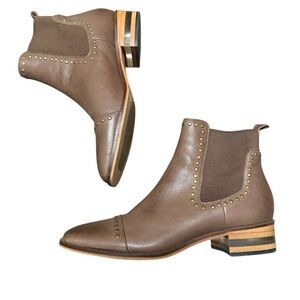 Django & Juliette “Ferris” NWOT No Box size 40 (9.5) please see pics full descri